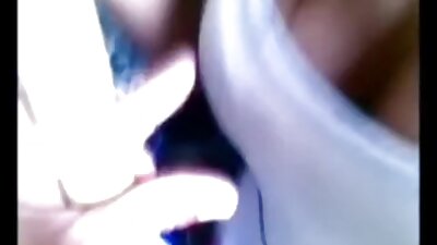 एक सुनहरे बालों वाली एक सुंदर मुंह के साथ दे सेक्सी मूवी इंग्लिश में रही है एक झटका नौकरी के लिए उसके आदमी