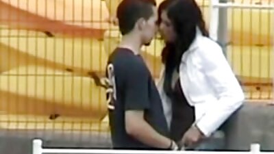 उछलते हुए बूब्स के साथ एक ब्लैक चिक होती सेक्सी हॉट इंग्लिश मूवी हे गड़बड़ पर the सोफ़ा