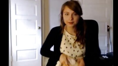 टैटू के साथ एक सेक्सी लड़की गद्दे पर वास्तव में कठिन गड़बड़ हो रही है इंग्लिश सेक्सी मूवी वीडियो