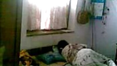 एक बड़े दोस्त से कुछ गुदा ramming के लिए इंग्लिश मूवी सेक्सी वेश्या की एक गर्म जोड़ी खुल रही है