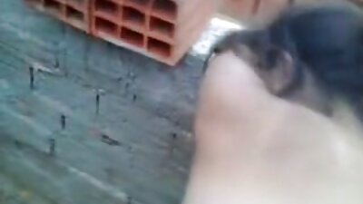 एक अकेली लड़की सेक्सी वीडियो इंग्लिश मूवी आईने के सामने अपनी चूत को देख रही है