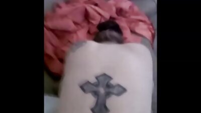 गंजा आदमी बेडरूम में सौतेले भाई की प्रेमिका के सेक्सी मूवी वीडियो इंग्लिश गधे की चुदाई करता है